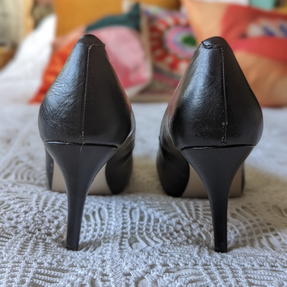 High heels - Picture 3 of 10